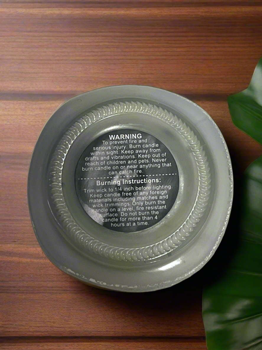 Ocean Breeze Scented Candle 8oz Jar Paraffin Soy Wax Multicolor Cotton Wick
