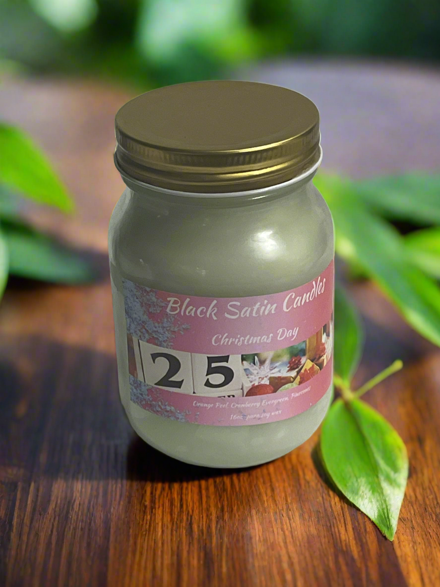 Christmas Day Scented Candle 16oz Single Cotton Wick Glass Jar